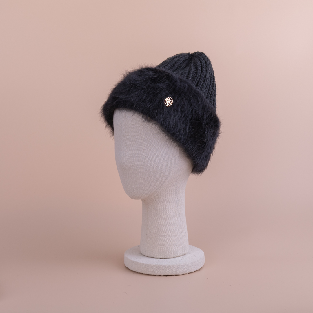 BEANIE / Fur - Black
