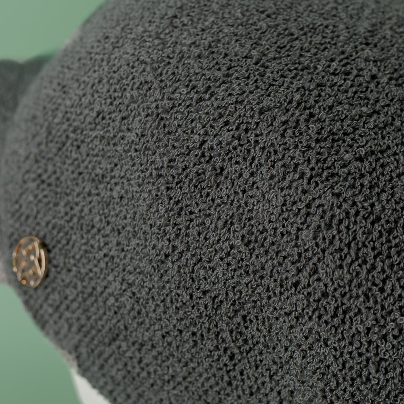 CAP / Sheer-Gray