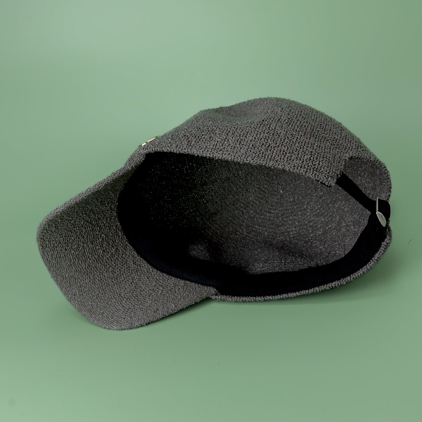 CAP / Sheer-Gray