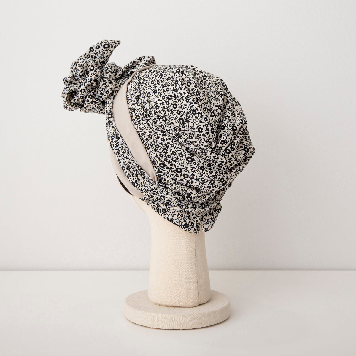 SCARF HAT / Small Flower-Beige